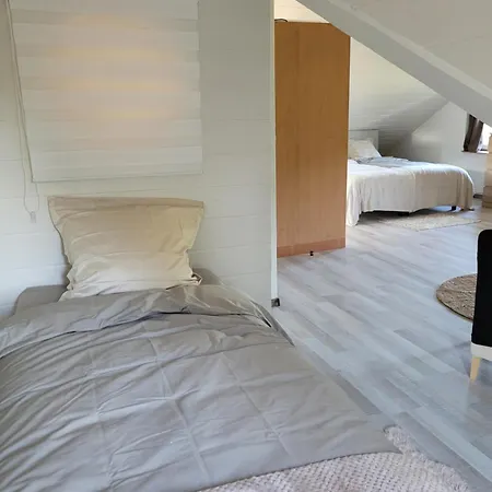 Bed & Breakfast La Maison Des Roses *